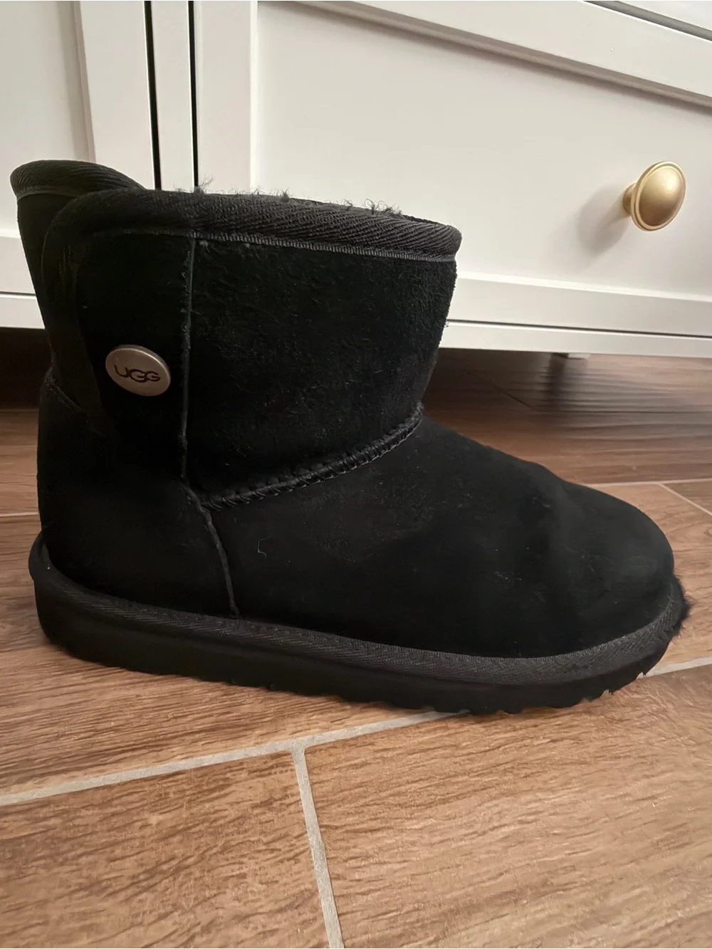 UGG Kids Black Shearling-Lined Short Slippers